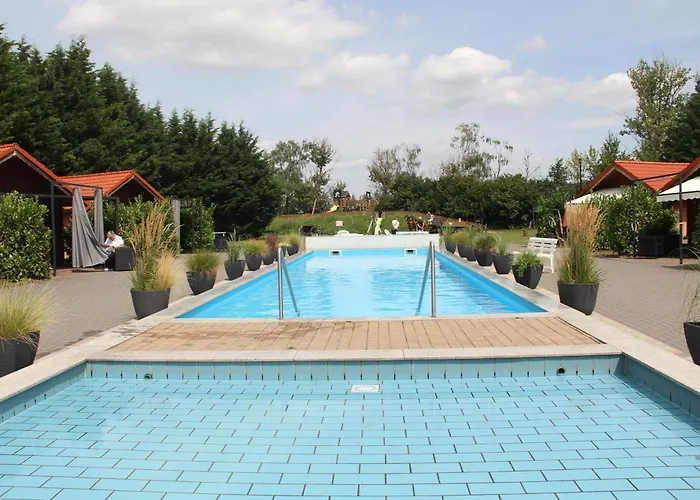 Paschlewwer Freizeit & Hotel *