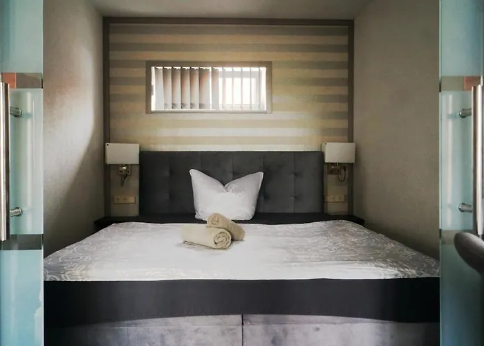 Paschlewwer Freizeit & Hotel *